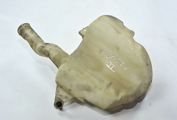 FORD TRANSİT 430 ED ÇIKMA PARÇA CAM SU BİDONU